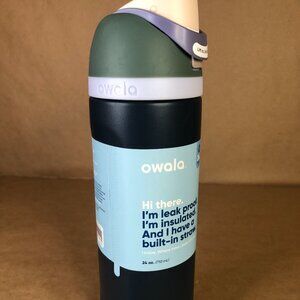 Owala FreeSip 24oz Stainless Steel Water Bottle - Navy Nights/Frozen Berry NEW